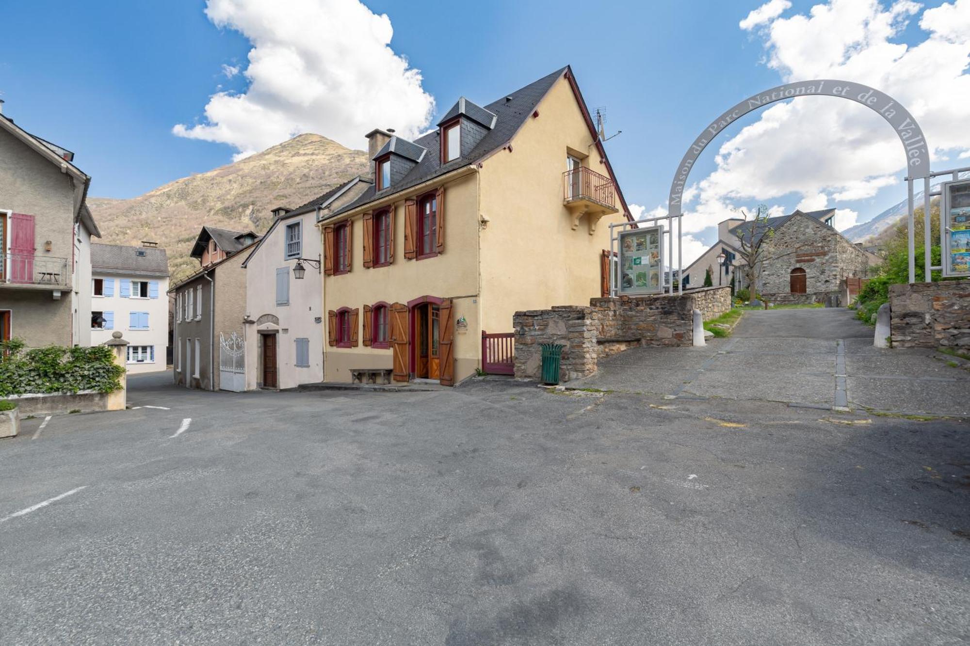 La Petite Maison Des Montagnes Luz-Saint-Sauveur Exterior photo